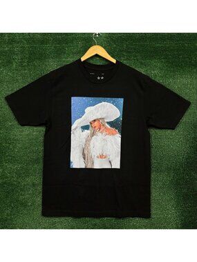 Beyoncé Icy Ho Ho Ho down T-Shirt Size Large